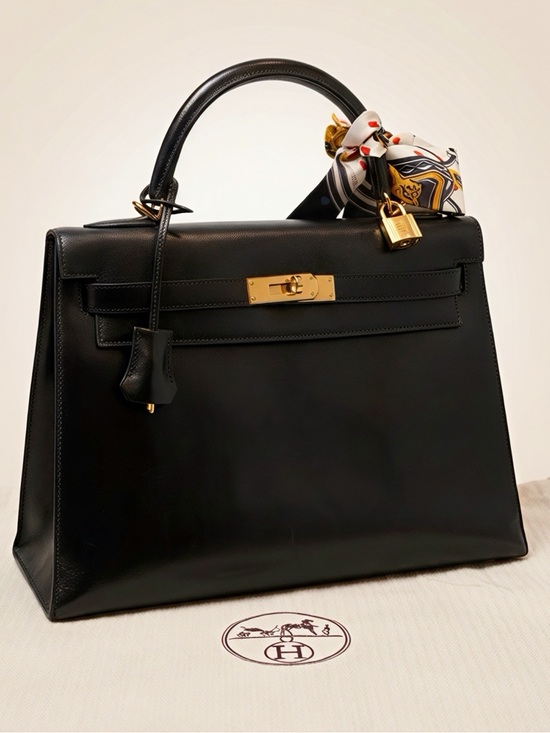 Hermes Handbags - Hermes VTG Kelly 32 Box Leather Sellier,new Gold Hrdware, refurbished@Hermes spa